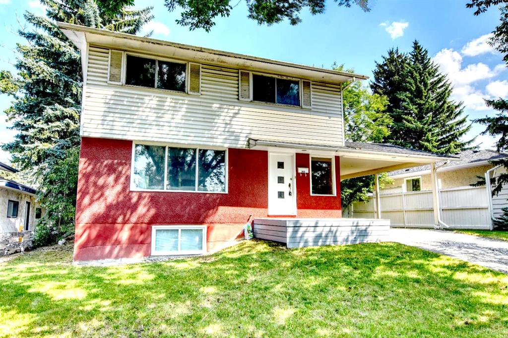 Picture of 3932 Varsity Drive NW, Calgary Real Estate Listing