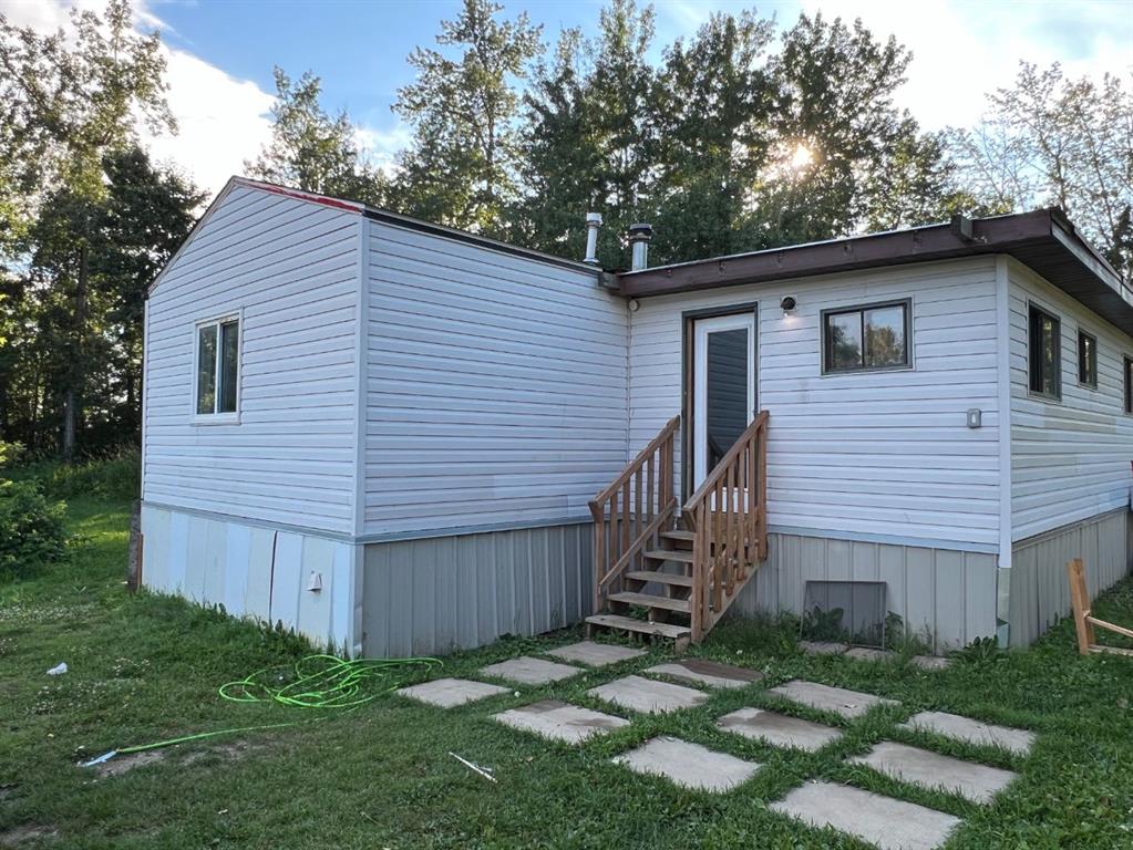 Picture of 262053 Township Road 444  , Rural Ponoka County Real Estate Listing