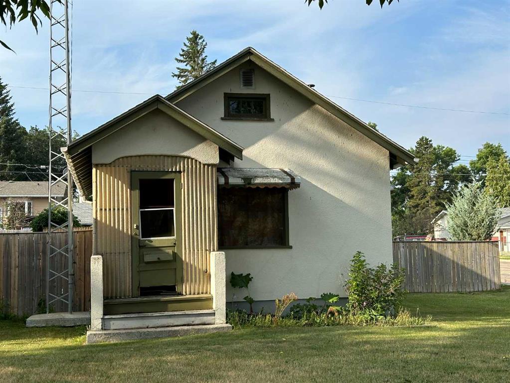 Picture of 5119 54 Avenue , Ponoka Real Estate Listing