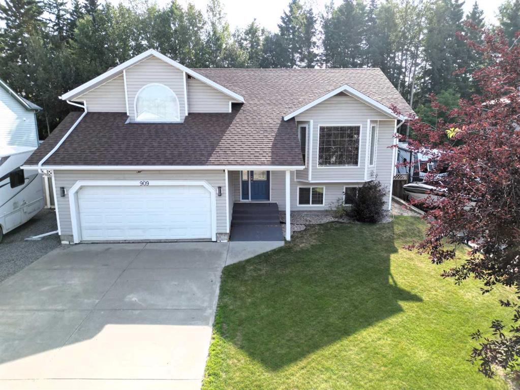 Picture of 909 61 Street , Edson Real Estate Listing