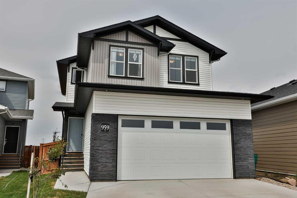 Picture of 959 41 Avenue N, Lethbridge Real Estate Listing