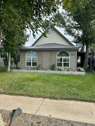 Picture of 176 1 Avenue W, Tilley Real Estate Listing