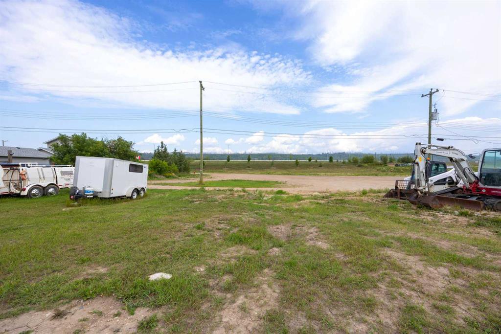 Picture of 7112 Bulyea Avenue S, Fort McMurray Real Estate Listing