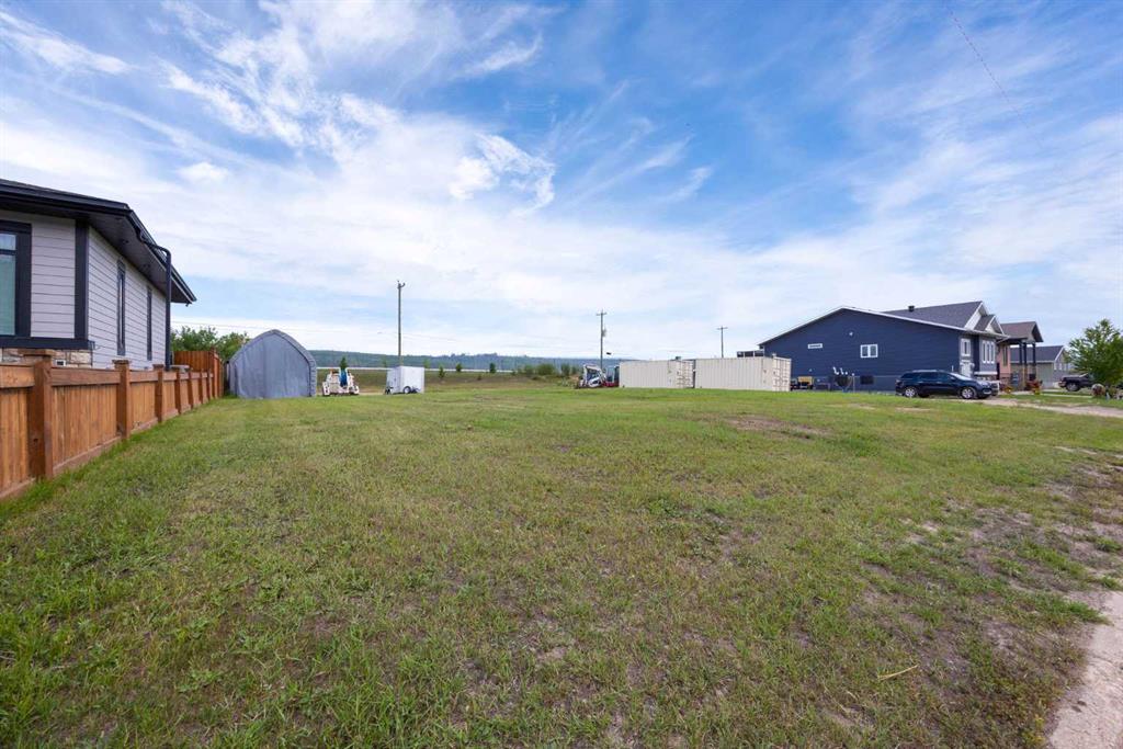 Picture of 7114 Bulyea Avenue S, Fort McMurray Real Estate Listing