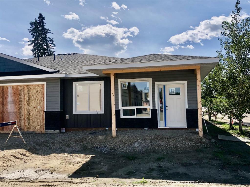 Picture of #4, 4738 49A Avenue , Lacombe Real Estate Listing