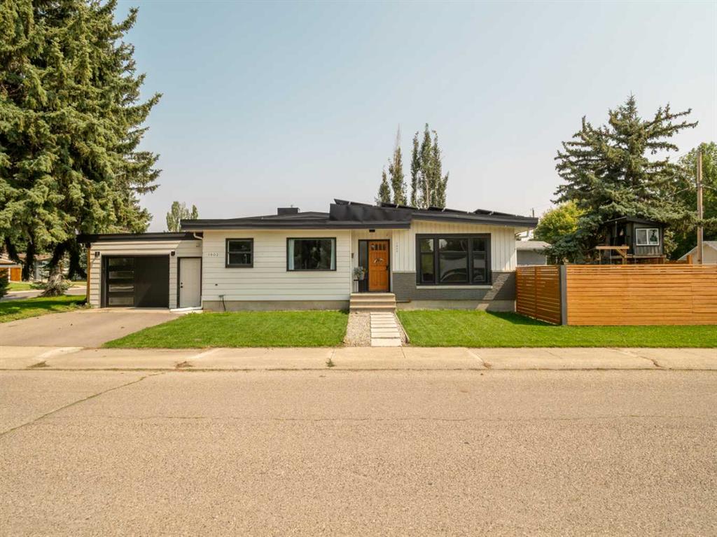 Picture of 1803 22 Street S, Lethbridge Real Estate Listing