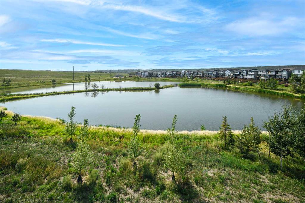 Picture of 2205, 42 Cranbrook Gardens SE, Calgary Real Estate Listing