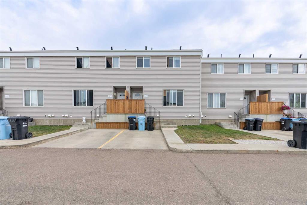 Picture of 14, 711 Beacon Hill Drive Drive , Fort McMurray Real Estate Listing