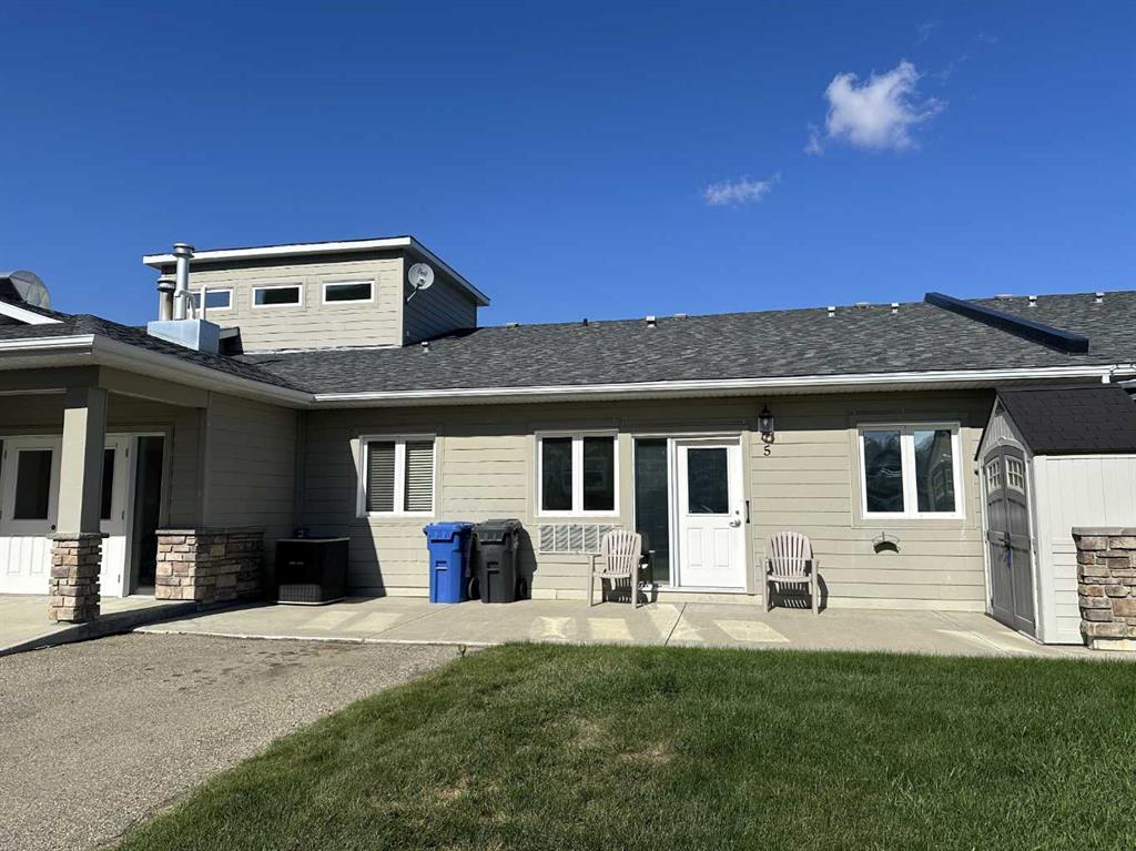 Picture of 5, 4304 51 Street , Spirit River Real Estate Listing