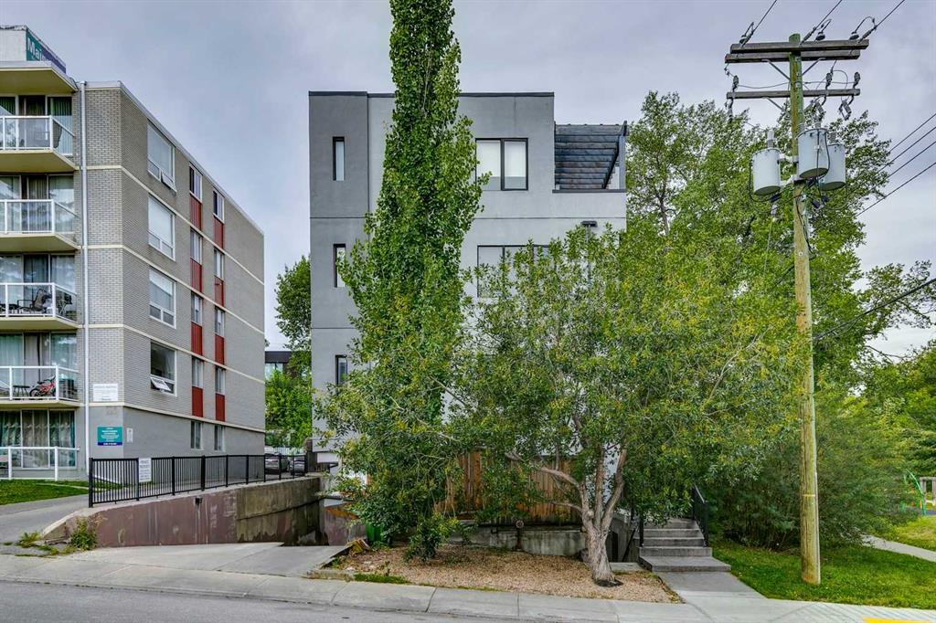 Picture of 4, 2101 17 Street SW, Calgary Real Estate Listing