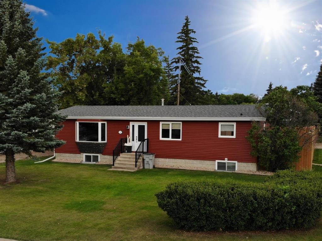 Picture of 338 15 Street , Wainwright Real Estate Listing