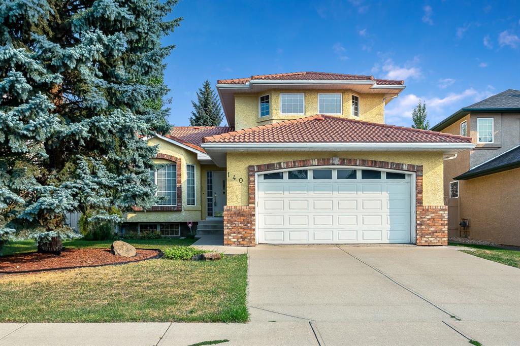 Picture of 140 Evergreen Close SW, Calgary Real Estate Listing