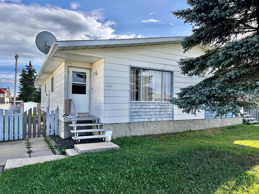 Picture of 4705 46 Avenue , Mayerthorpe Real Estate Listing