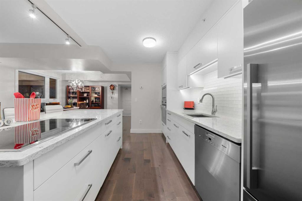 Picture of 8406, 400 Eau Claire Avenue SW, Calgary Real Estate Listing