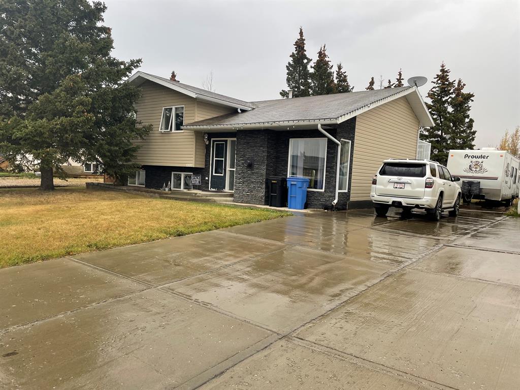 Picture of 11832 104 Ave Avenue W, Fairview Real Estate Listing