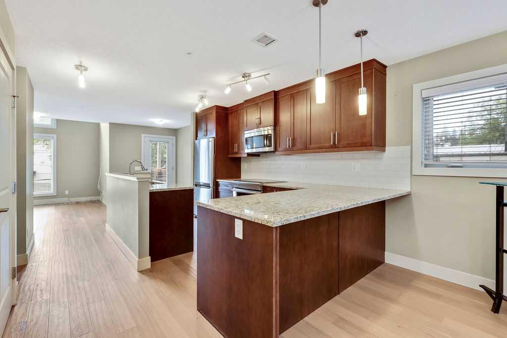 Picture of 212, 1905 27 Avenue SW, Calgary Real Estate Listing