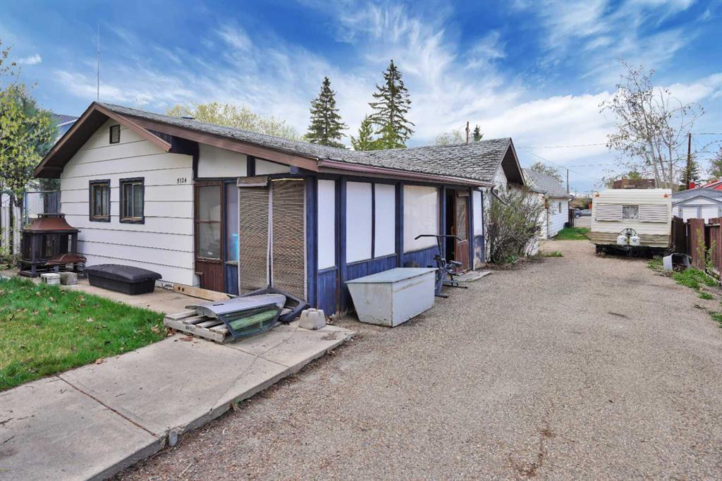 Picture of 5124 50 Avenue , Sylvan Lake Real Estate Listing