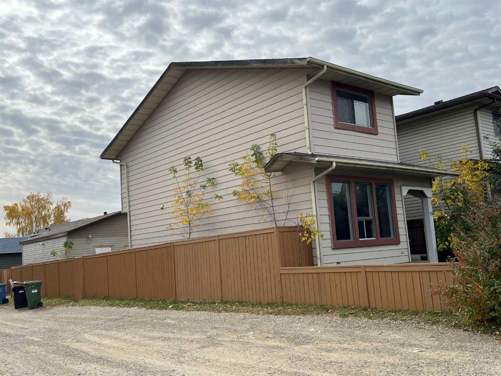 Picture of 39 Templeton Bay NE, Calgary Real Estate Listing