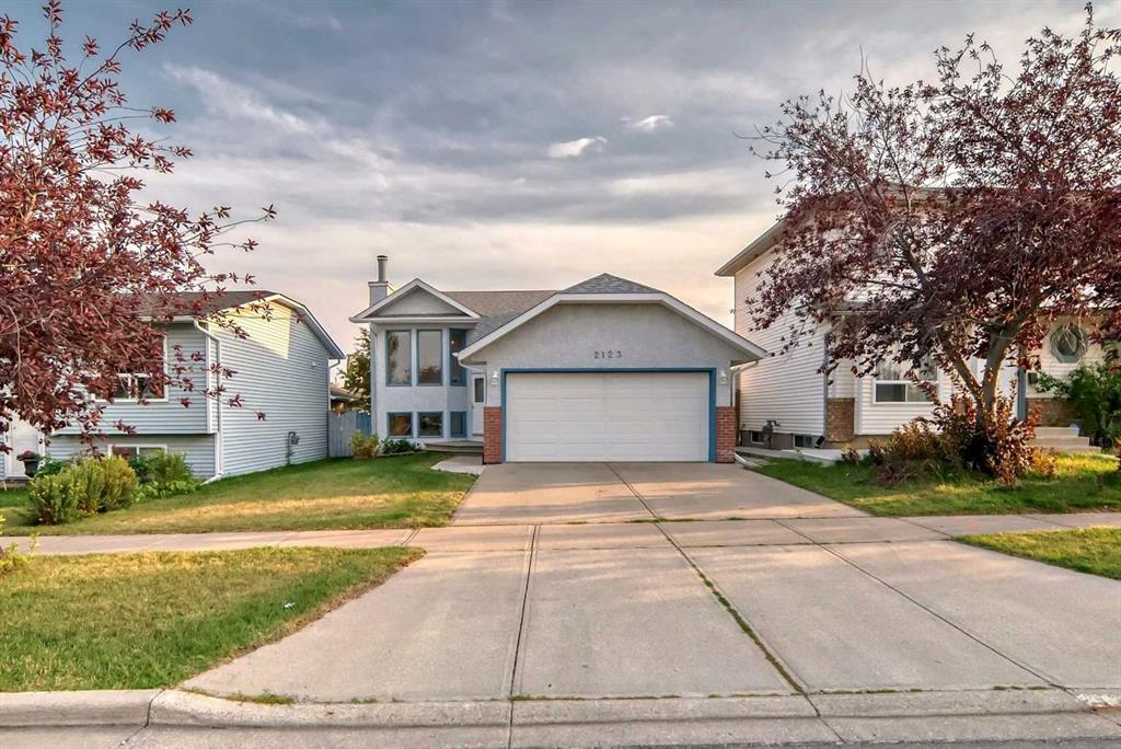 Picture of 2123 24 Avenue NE, Calgary Real Estate Listing