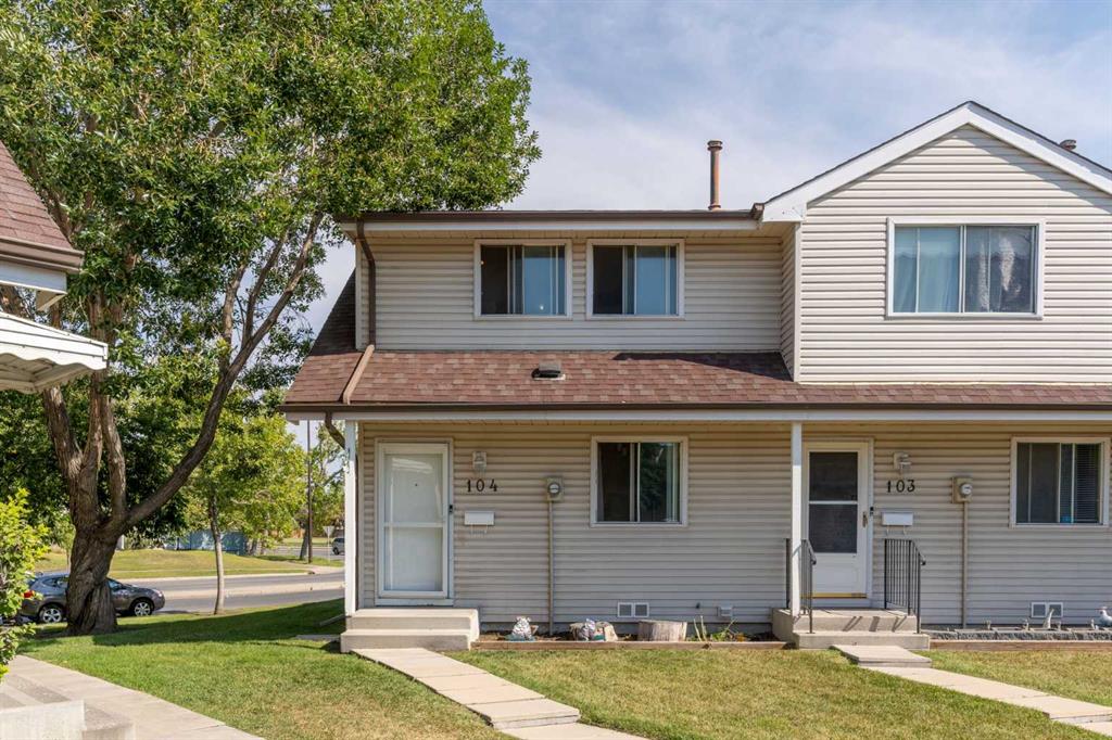 Picture of 104, 1555 Falconridge Drive NE, Calgary Real Estate Listing