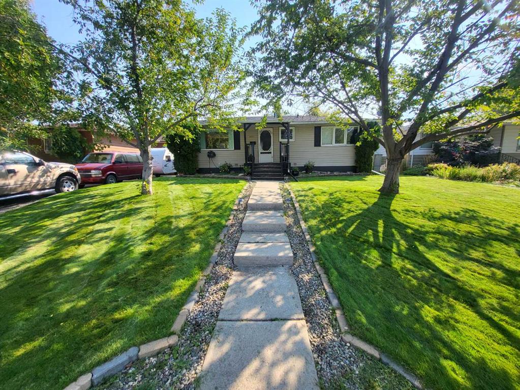 Picture of 413 27 Street S, Lethbridge Real Estate Listing