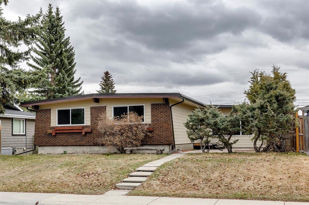 Picture of 191 Lake Arrow Green SE, Calgary Real Estate Listing