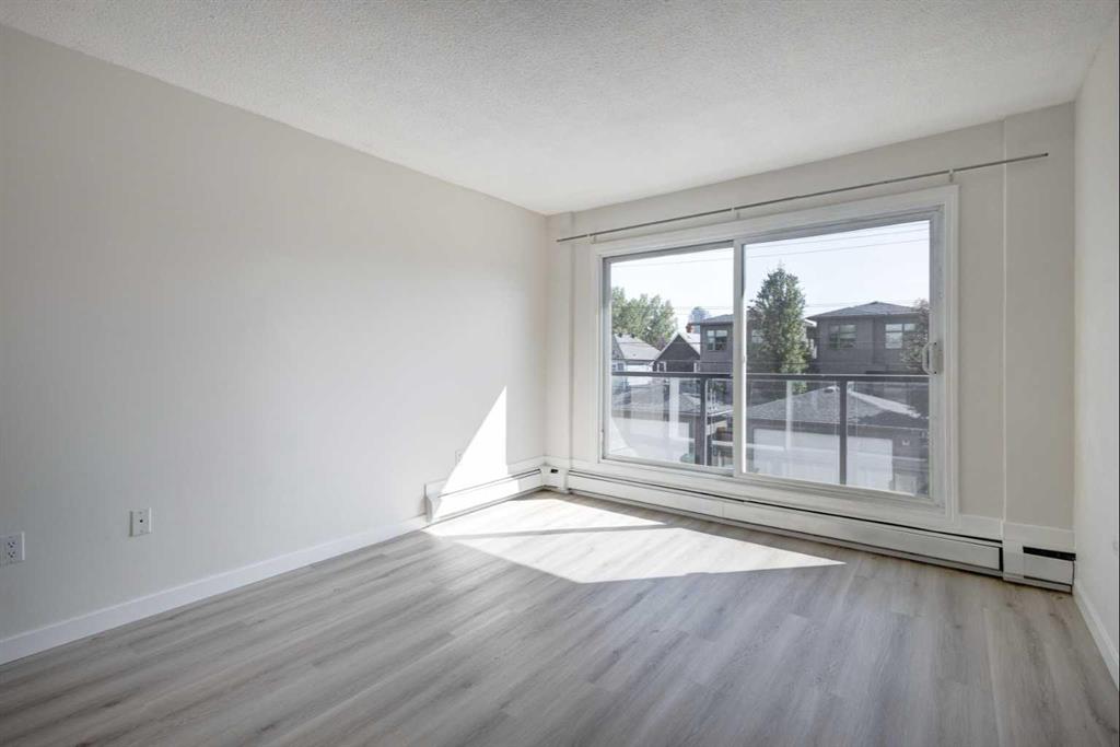 Picture of 4, 1717 Westmount Road NW, Calgary Real Estate Listing