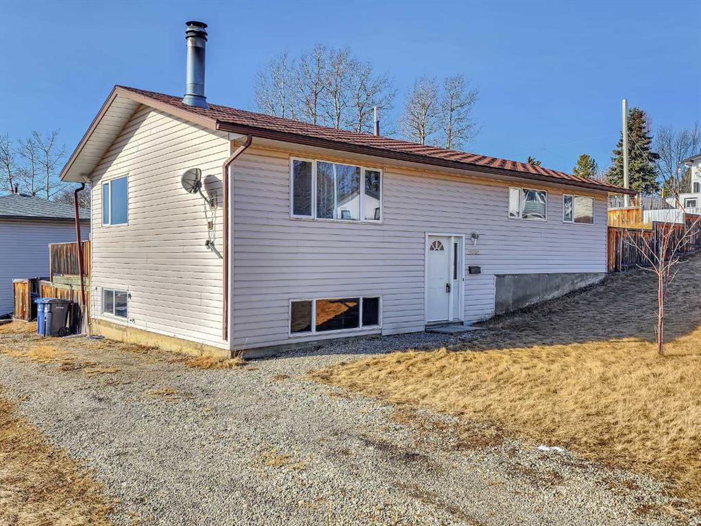 Picture of 10202 97 Avenue  , Grande Cache Real Estate Listing