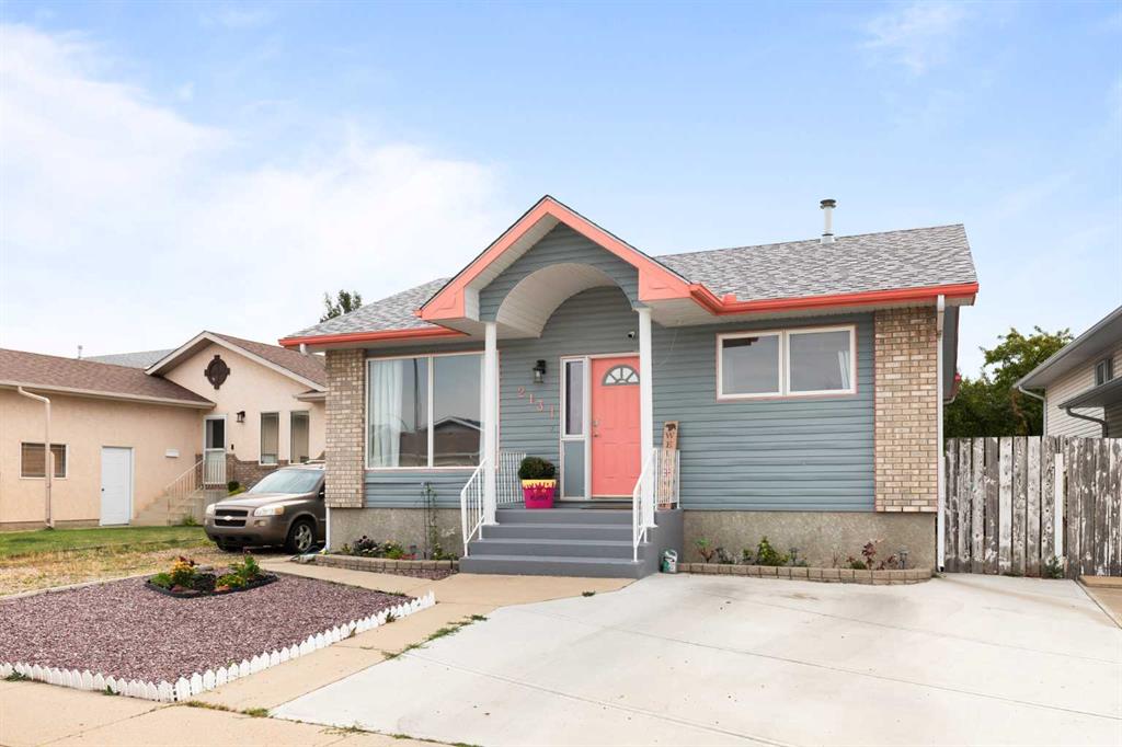 Picture of 2131 Hatcher Drive NE, Medicine Hat Real Estate Listing