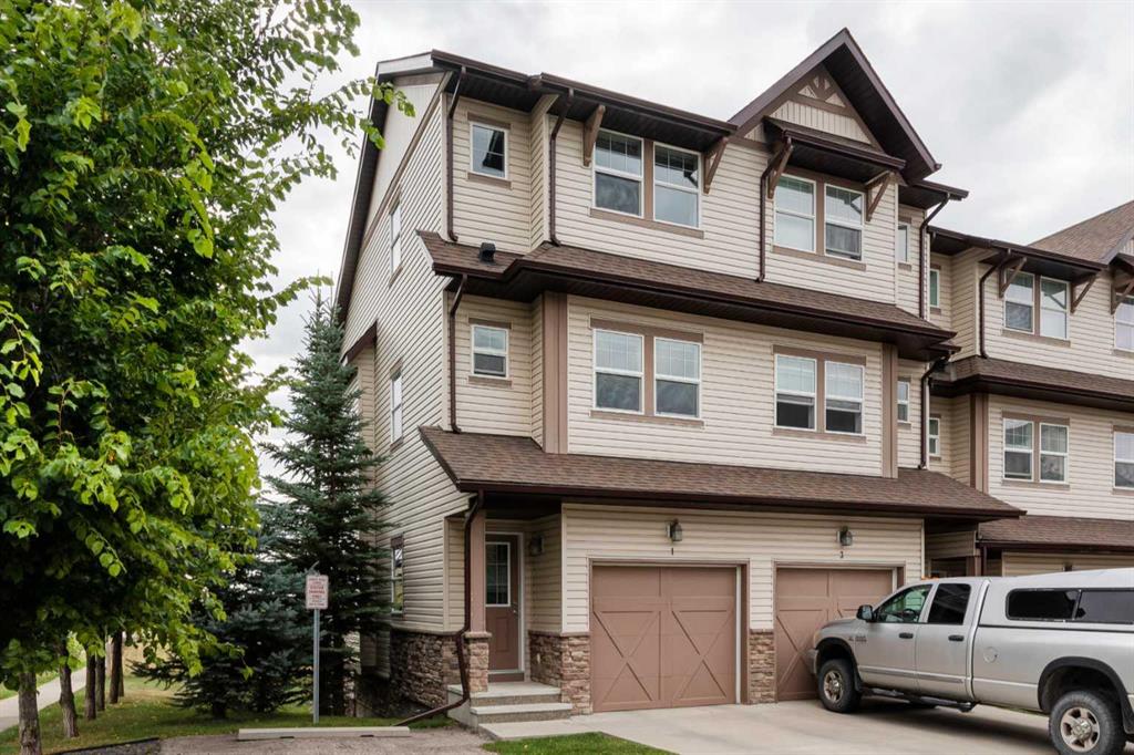 Picture of 1, 28 Heritage Drive , Cochrane Real Estate Listing