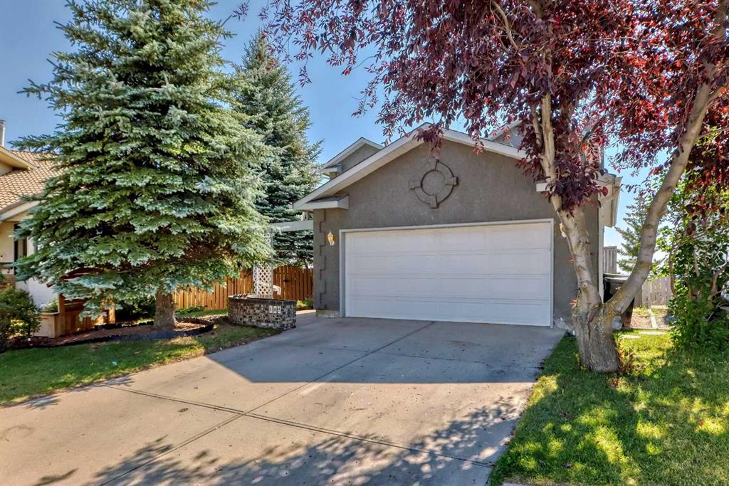 Picture of 105 Hawkbury Close NW, Calgary Real Estate Listing