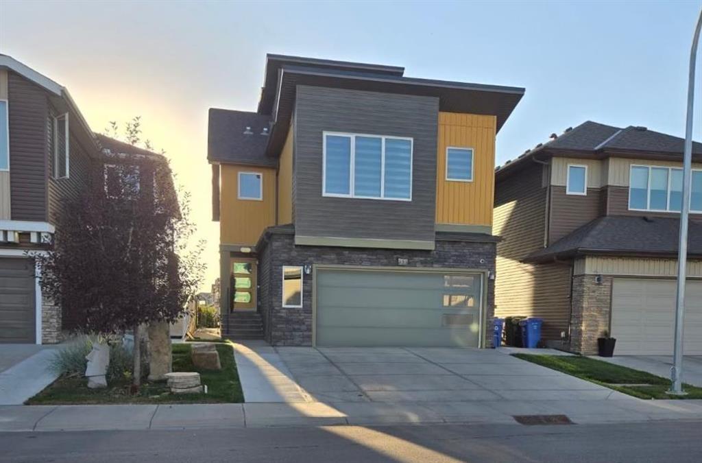 Picture of 33 Savanna Grove NE, Calgary Real Estate Listing