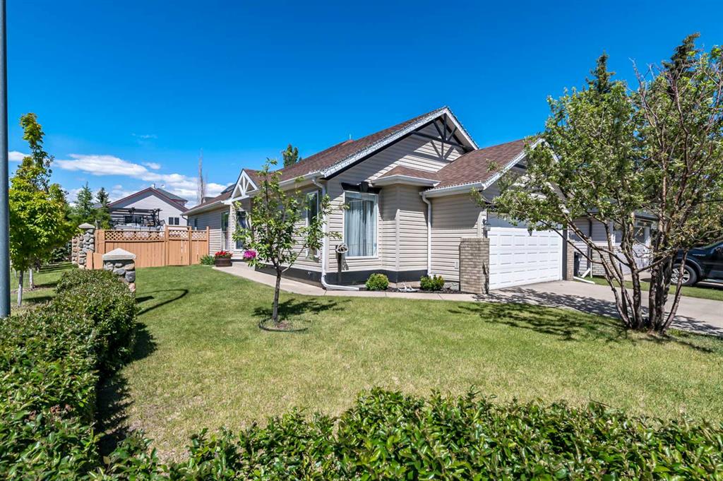 Picture of 226 Somerset Drive , Calgary Real Estate Listing