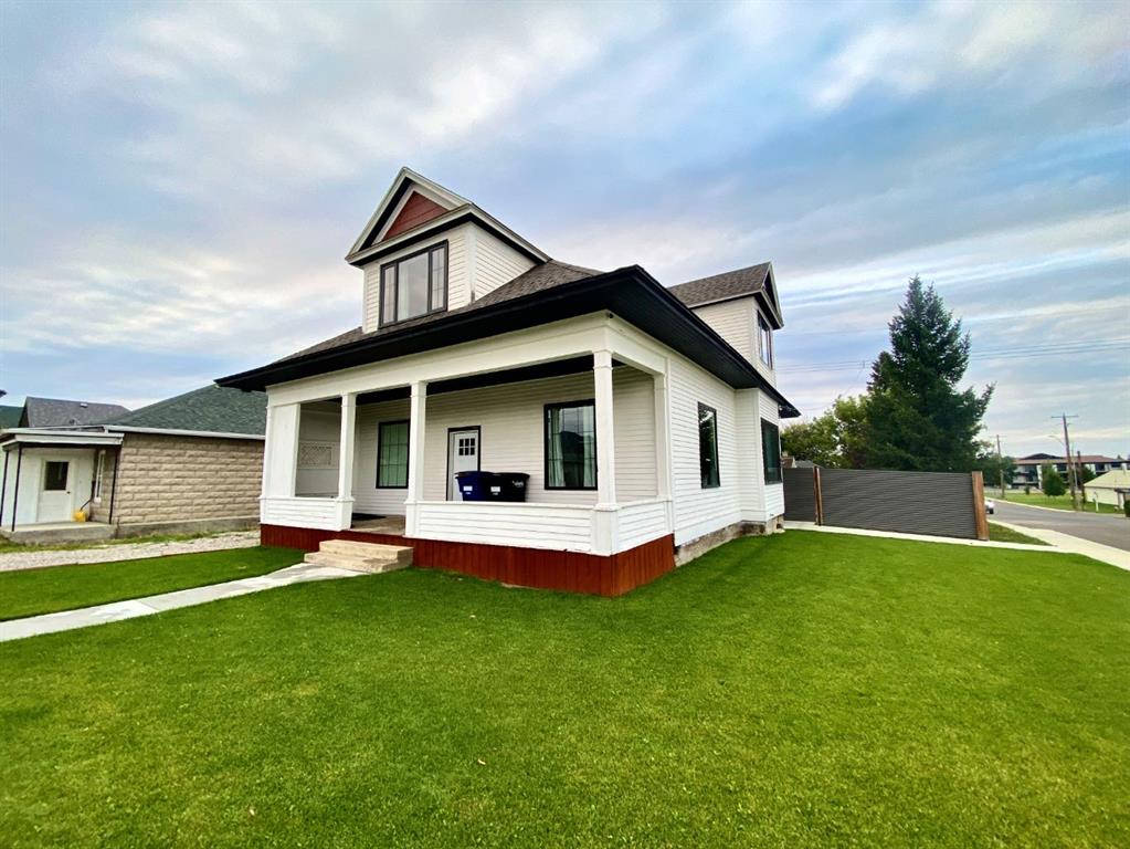 Picture of 467 21 Street , Fort Macleod Real Estate Listing