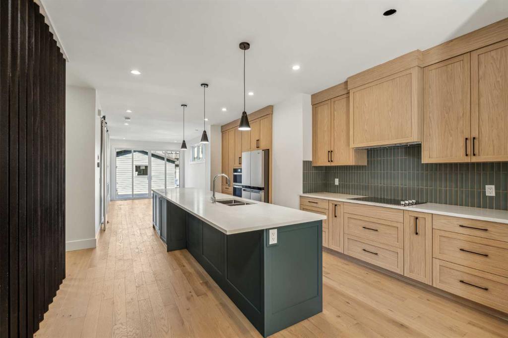 Picture of 438 28 Avenue NW, Calgary Real Estate Listing