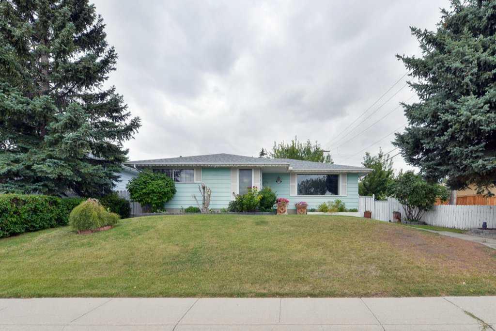 Picture of 7035 Huntercrest Road NW, Calgary Real Estate Listing