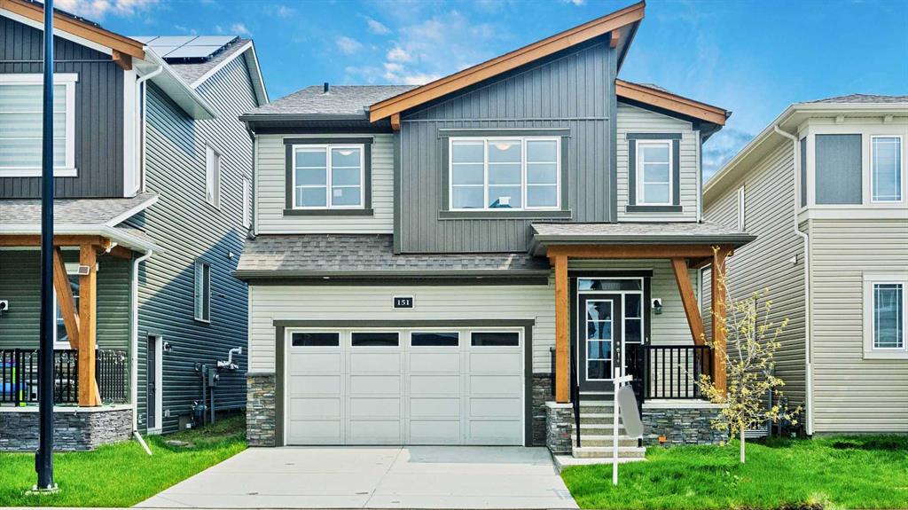 Picture of 151 Carringham Way NW Way , Calgary Real Estate Listing