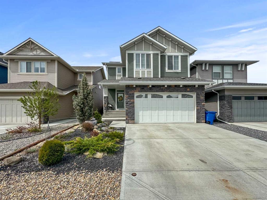 Picture of 203 Bayview Circle SW, Airdrie Real Estate Listing