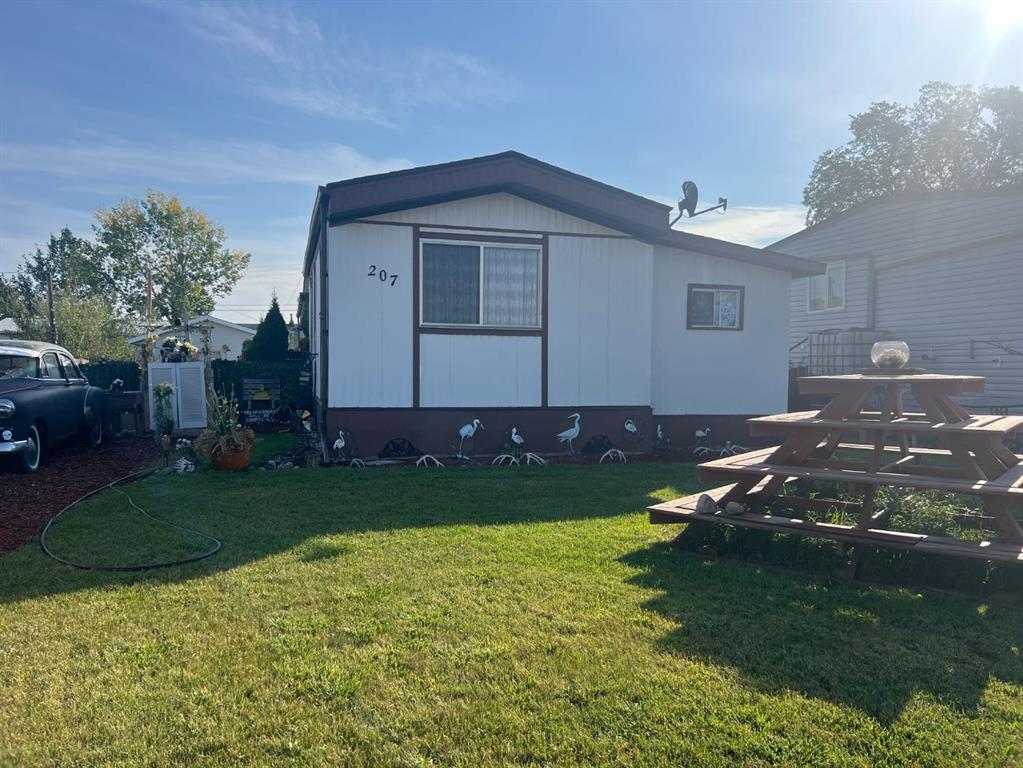 Picture of 207 2 Avenue N, Morrin Real Estate Listing