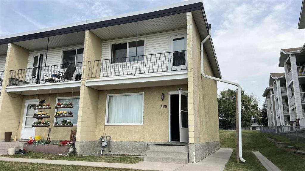 Picture of 398, 2211 19 Street NE, Calgary Real Estate Listing