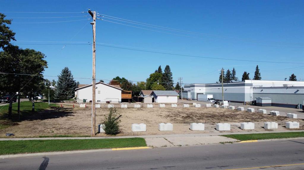 Picture of 4420 50 Street , Ponoka Real Estate Listing