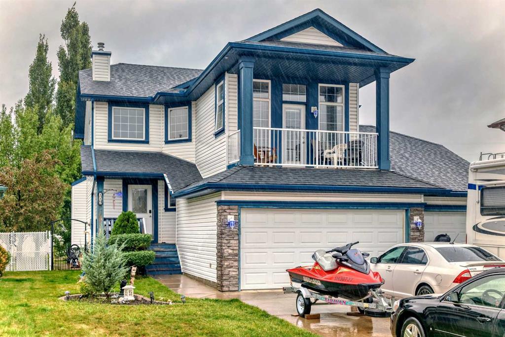 Picture of 112 Oakmere Place , Chestermere Real Estate Listing