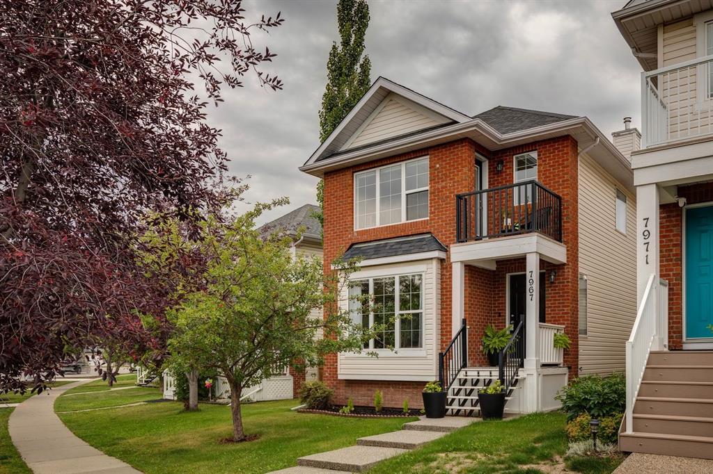 Picture of 7967 Wentworth Drive SW, Calgary Real Estate Listing