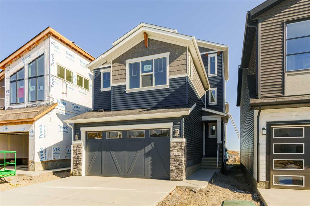 Picture of 134 Silver Spruce Grove SW, Calgary Real Estate Listing