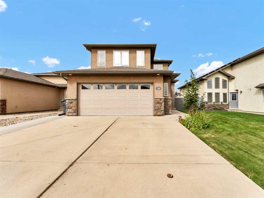 Picture of 136 Sierra Drive SW, Medicine Hat Real Estate Listing