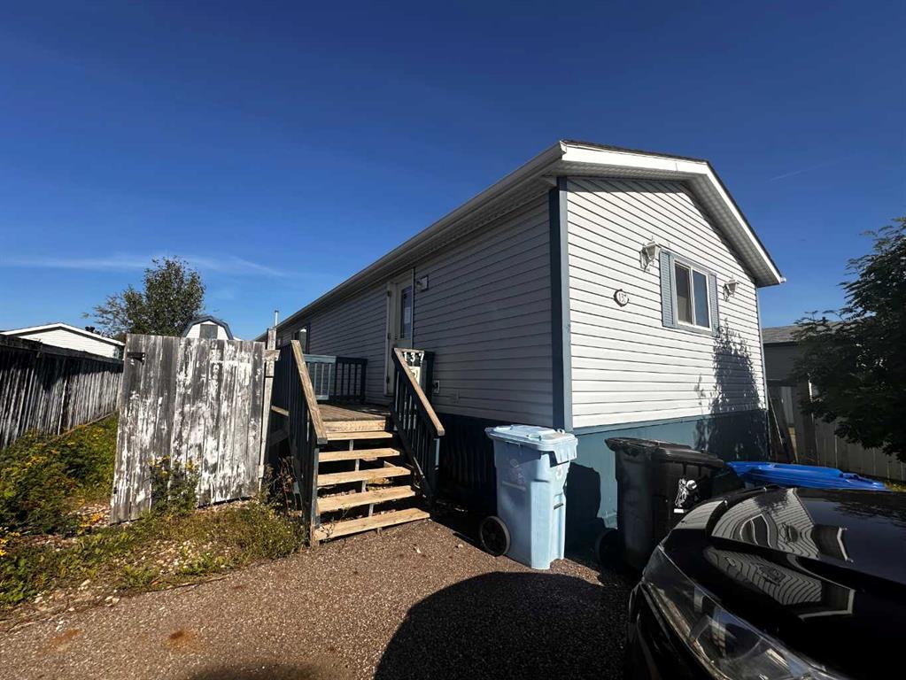 Picture of 137 Mitchell Drive NE, Fort McMurray Real Estate Listing