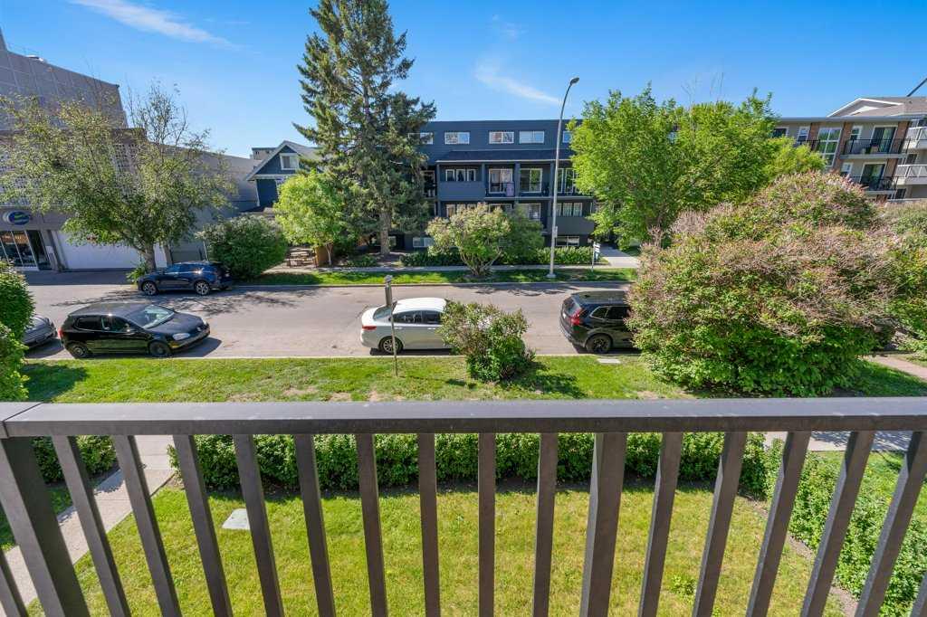 Picture of B, 518 18 Avenue SW, Calgary Real Estate Listing