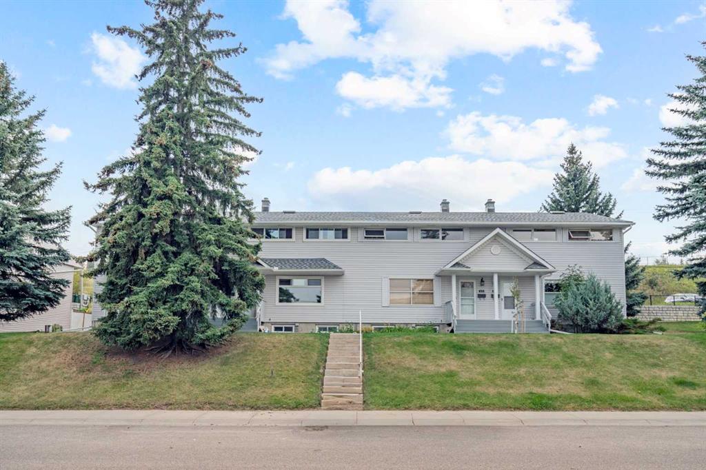 Picture of 663 Merrill Drive NE, Calgary Real Estate Listing