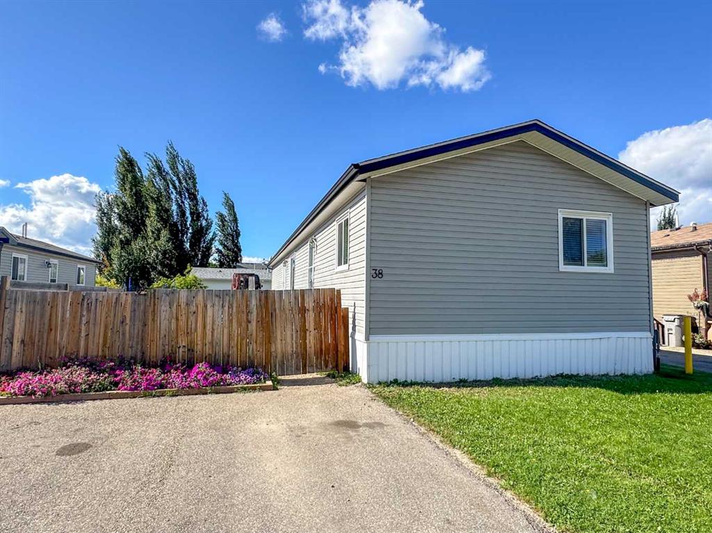 Picture of 38 Gunderson Drive , Whitecourt Real Estate Listing