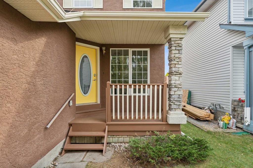 Picture of 224 Harvest Glen Place NE, Calgary Real Estate Listing